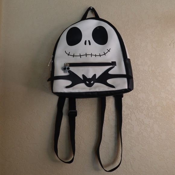 The nightmare before Christmas Black and White Backpack - Picture 1 of 3